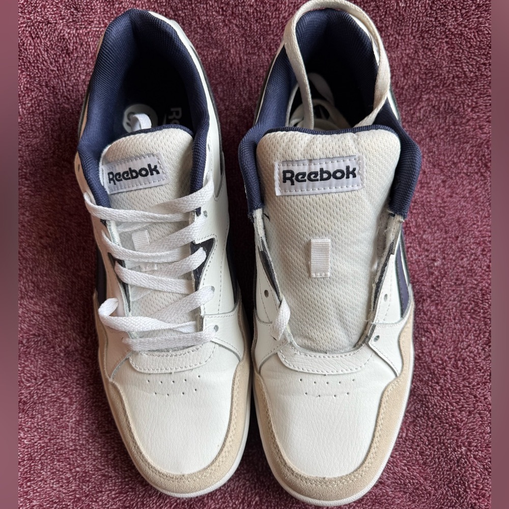 *sold* - Picture 2 of 6